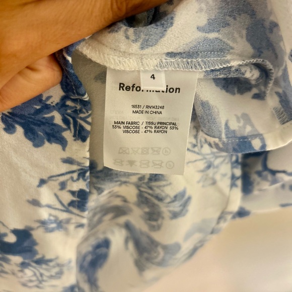 Reformation dress - Picture 3 of 3